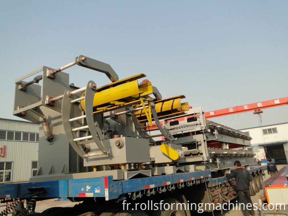 DSC01303 1025 wall panel forming machine